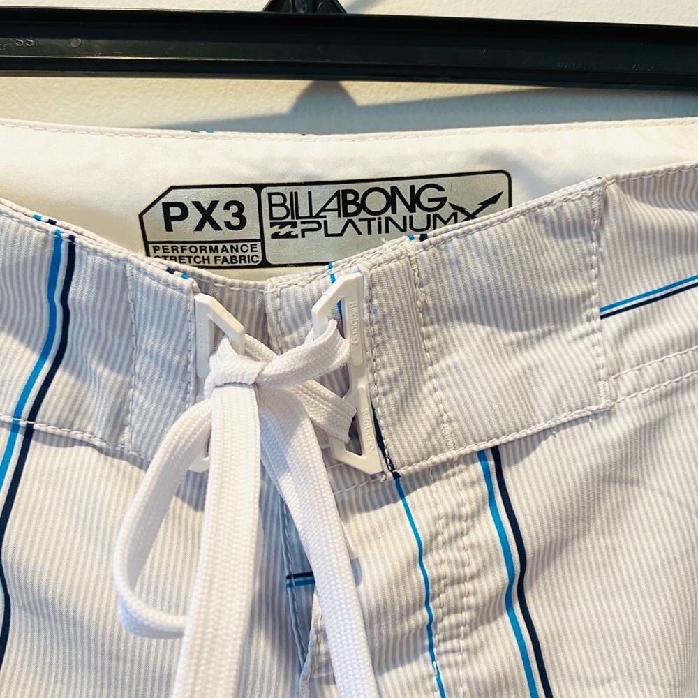 Billabong Platinum Men’s Board Shorts PX3 - Picture 2 of 8